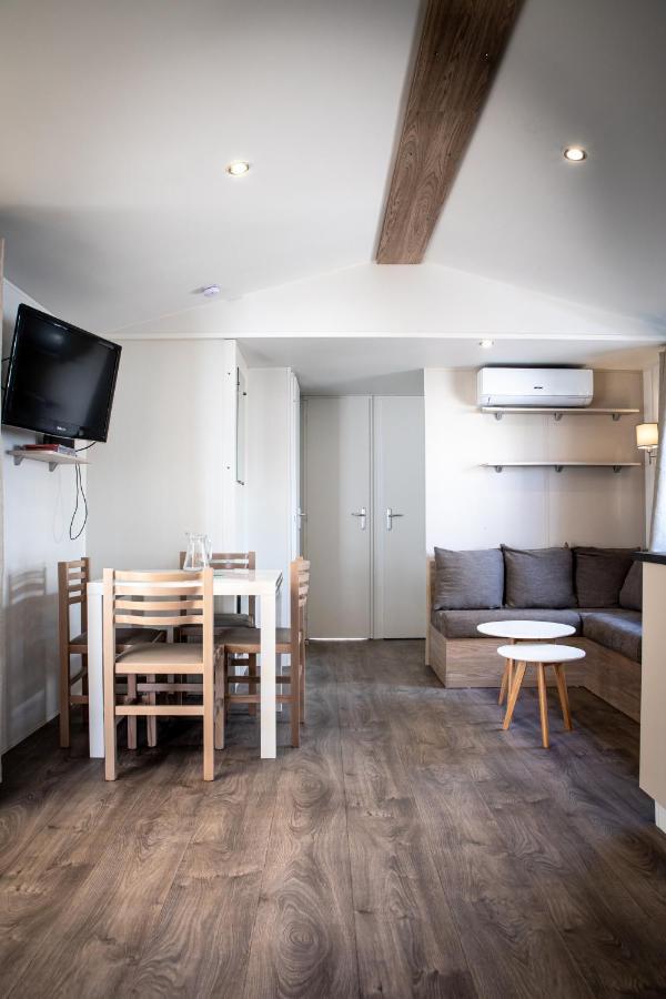 Amorosa Mobil Home Canet-en-Roussillon Exterior foto